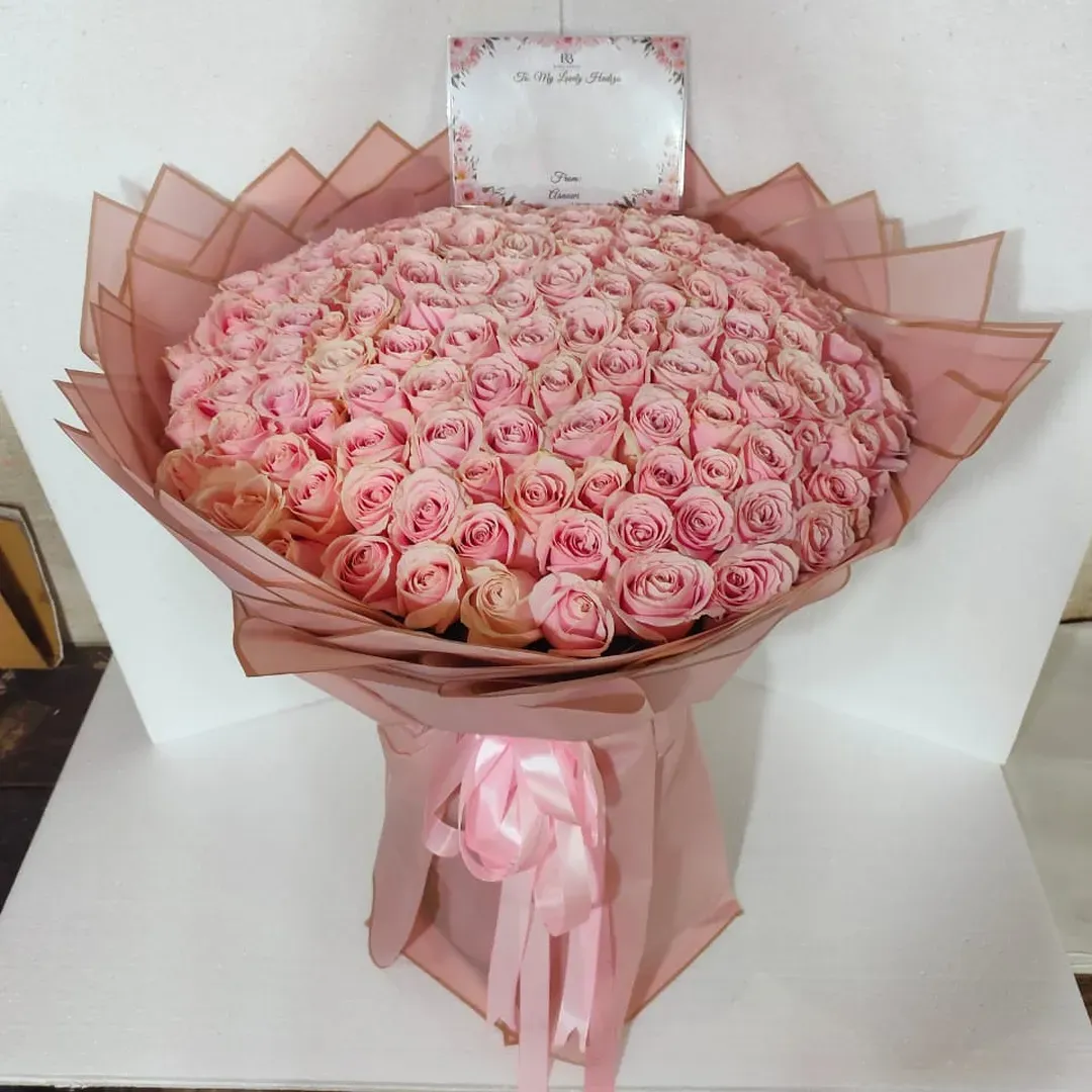 Buket Romantis - Adji Florist